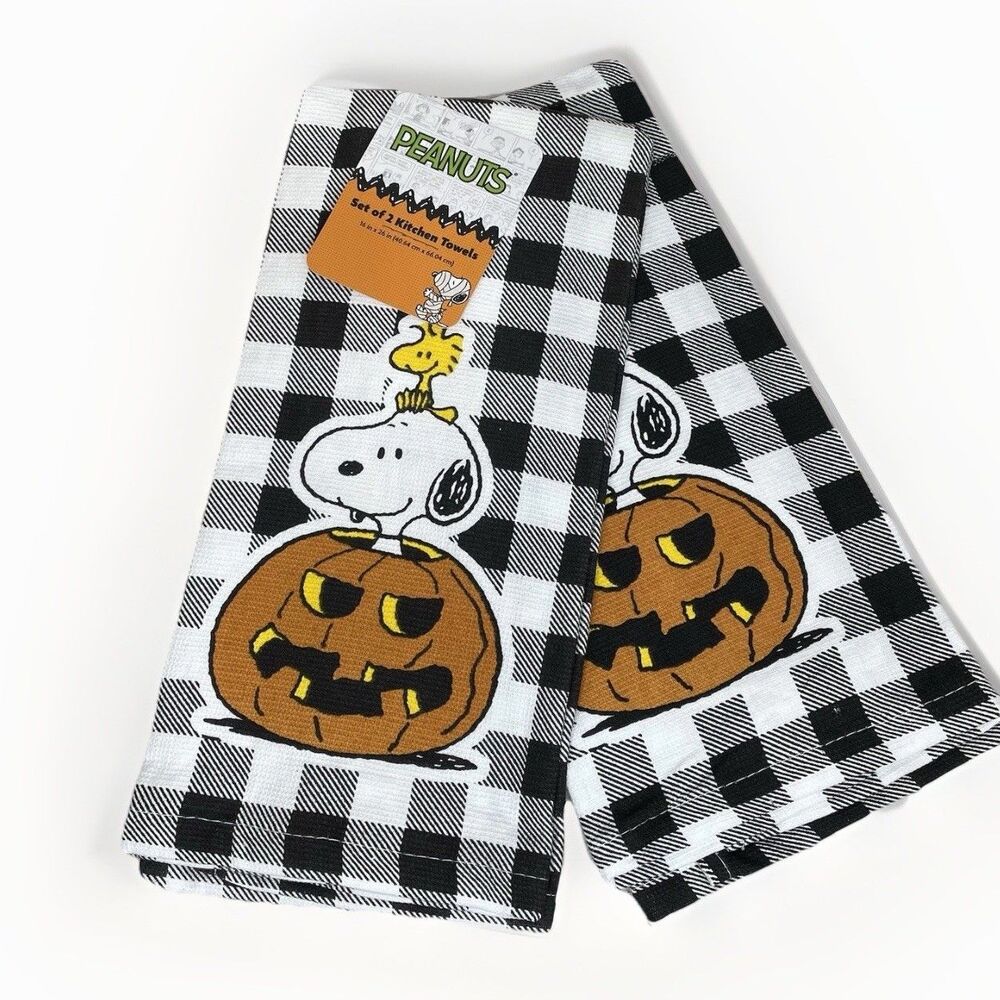 Peanuts Snoopy Woodstock Set Of 2 Halloween Kitchen Towels Pumpkins NEW Fall